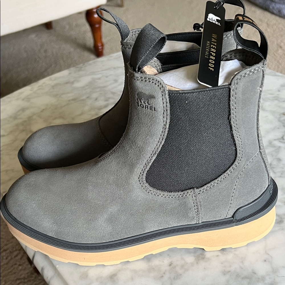 Sorel Quarry and Tawny Buff Hi-Line Chelsea Boots